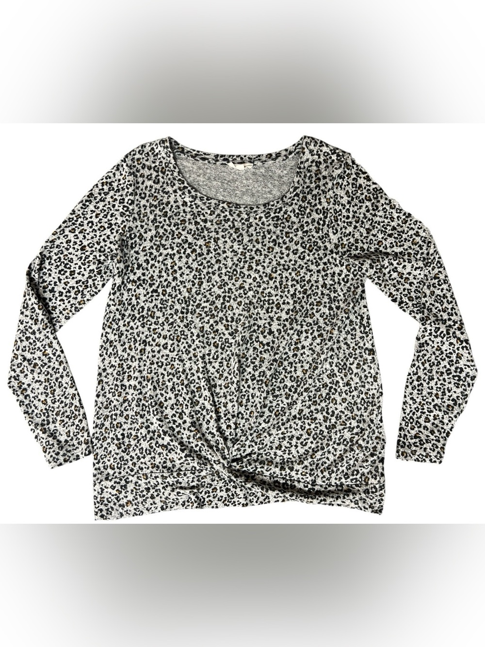 Jane And Delancey Women’s Medium Leopard Print Long Sleeve Twist Knot Top